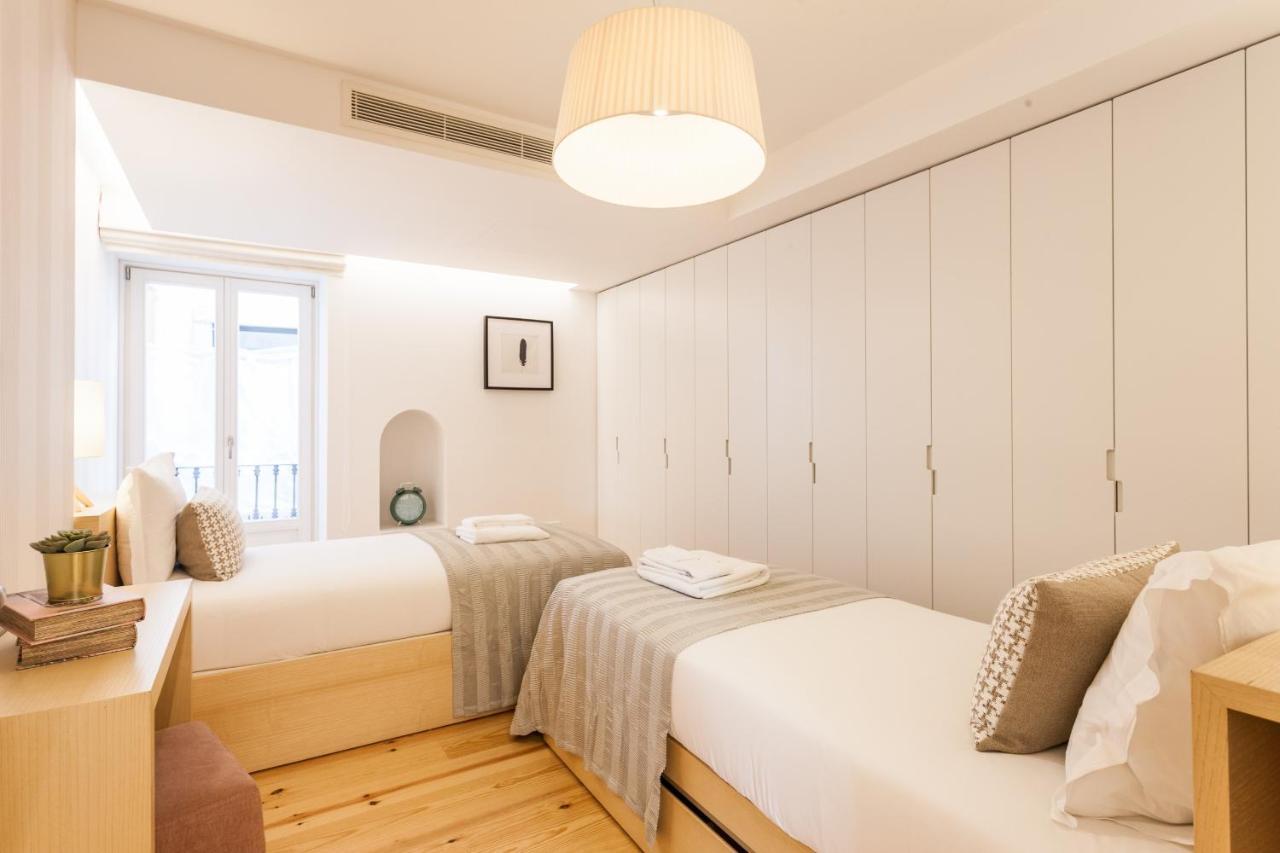 Flh Chiado Sunny Apartment Lisbon Exterior photo