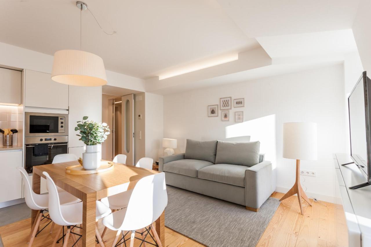 Flh Chiado Sunny Apartment Lisbon Exterior photo